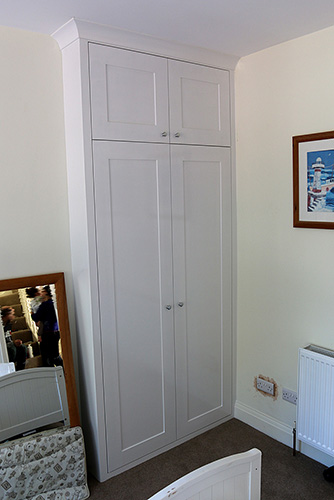 Fitted wardrobe uk