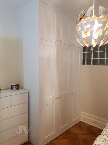 Fitted wardrobe with 3 doors