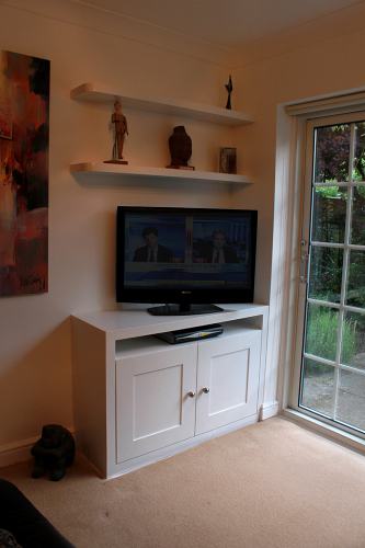 fitted cupboard w9