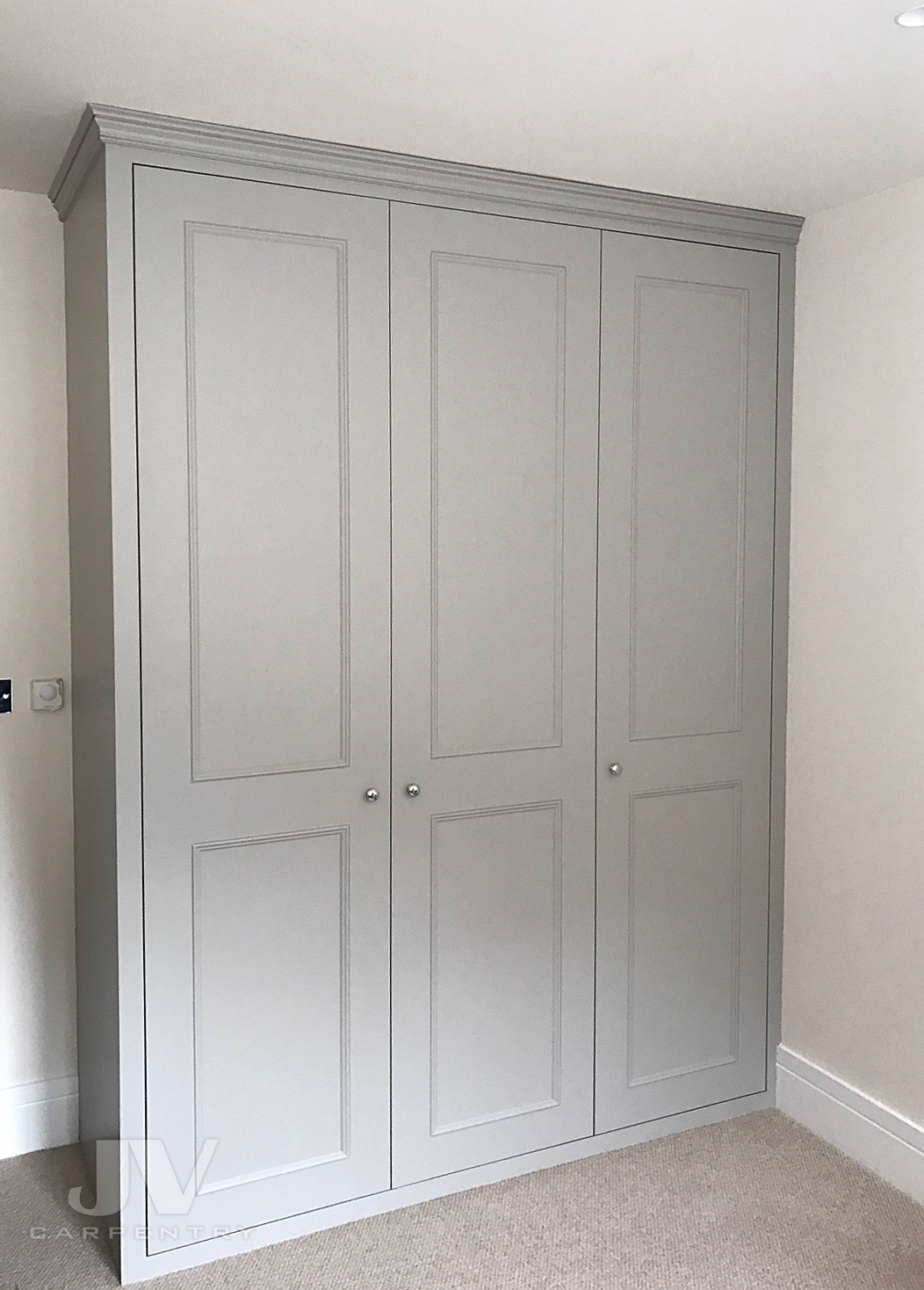 grey built-in wardrobe