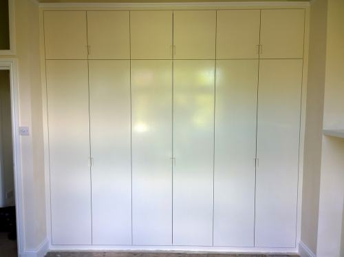 Plain fitted wardrobe
